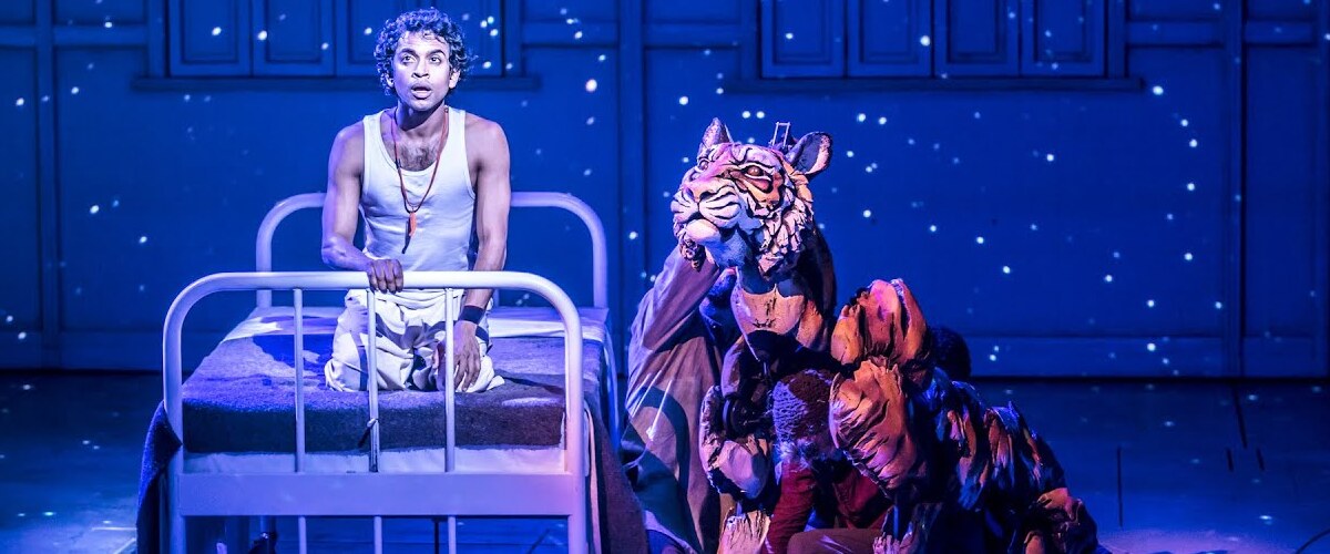 Book Seats to Life of Pi