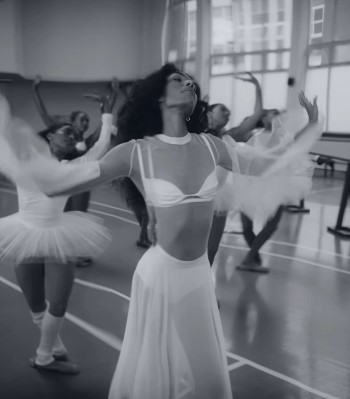 How to get VIP Tickets to Olivia Dean concert